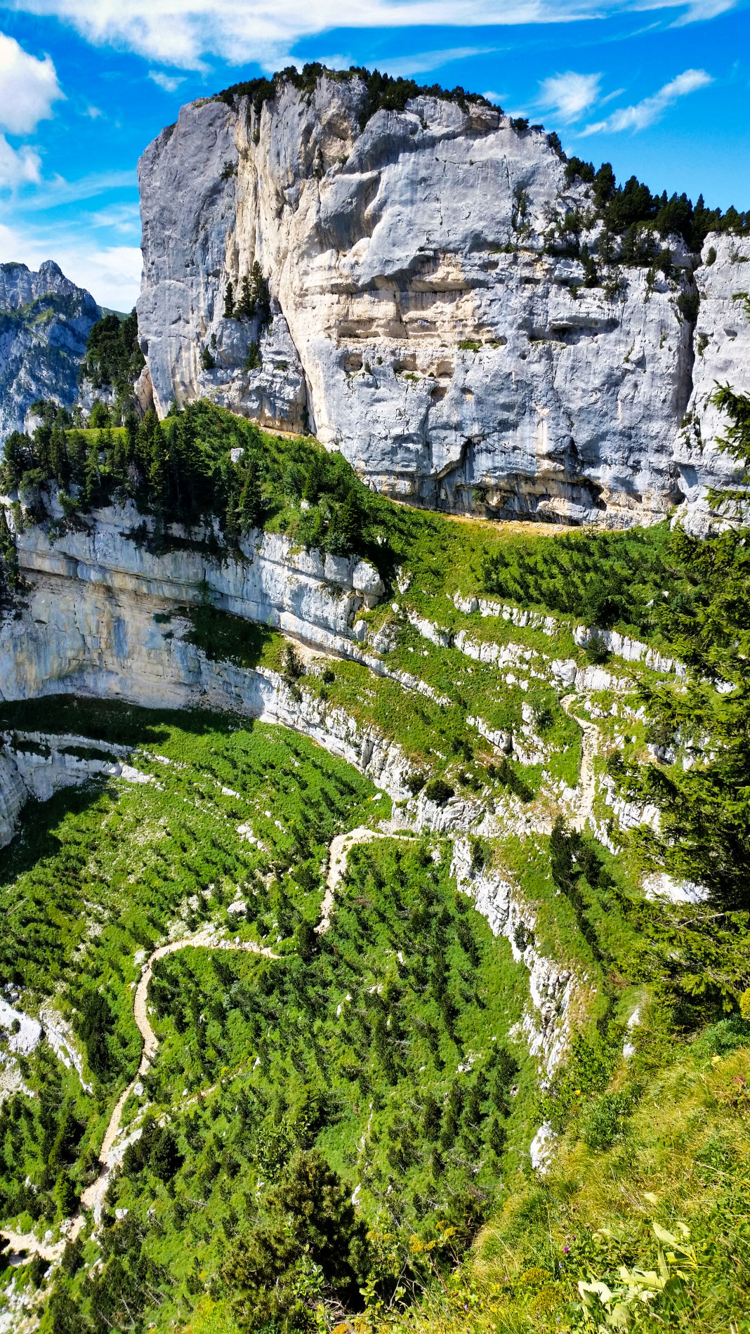 Aulp du Seuil Randonnée et paysages du massif de la Chartreuse par BAW